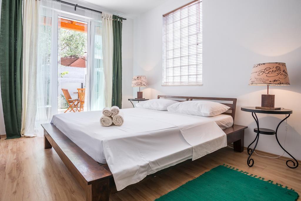 Zlatni Bol Apartments Zewnętrze zdjęcie