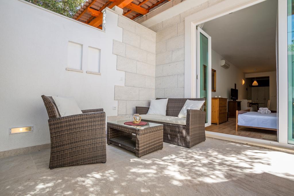 Zlatni Bol Apartments Zewnętrze zdjęcie