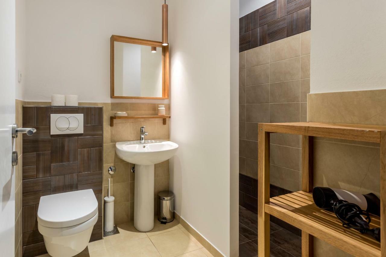 Zlatni Bol Apartments Zewnętrze zdjęcie