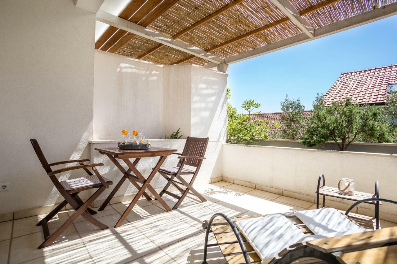 Zlatni Bol Apartments Zewnętrze zdjęcie
